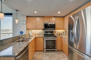 Photo 10: 300 W Beech Street Unit 2206 in San Diego: Residential for sale (92101 - San Diego Downtown)  : MLS®# OC23213930