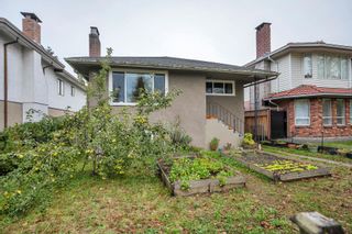 Photo 1: 5760 WALES Street in Vancouver: Killarney VE House for sale (Vancouver East)  : MLS®# R2857238