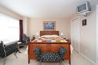 Photo 18: 30 2979 PANORAMA Drive in Coquitlam: Westwood Plateau Townhouse for sale in "DEERCREST ESTATES" : MLS®# V1112664