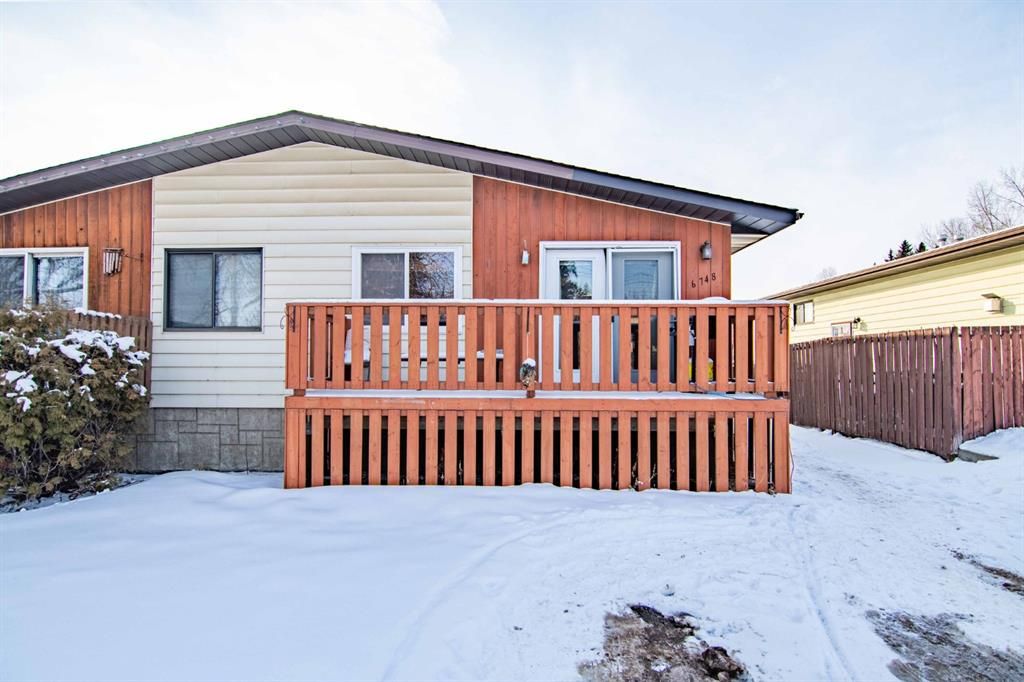 Main Photo: 6748 59 Avenue: Red Deer Semi Detached for sale : MLS®# A1182921
