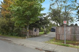 Photo 3: 2021 Noel Ave in Comox: CV Comox (Town of) House for sale (Comox Valley)  : MLS®# 887342