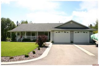 Photo 1: 2201 NE 50 Street in Salmon Arm: NE Salmon Arm House for sale : MLS®# 10049411