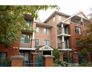 Photo 1: 402 929 W 16TH Avenue in Vancouver: Fairview VW Condo for sale in "OAKVIEW GARDEN" (Vancouver West)  : MLS®# V692011