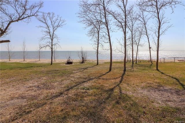 Main Photo: 56 South Shore Drive in St Laurent: RM of St Laurent Residential for sale (R19)  : MLS®# 1812846