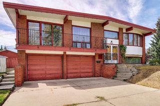 Photo 2: 1051 Lake Twintree Drive SE in Calgary: Lake Bonavista Detached for sale : MLS®# A1030863