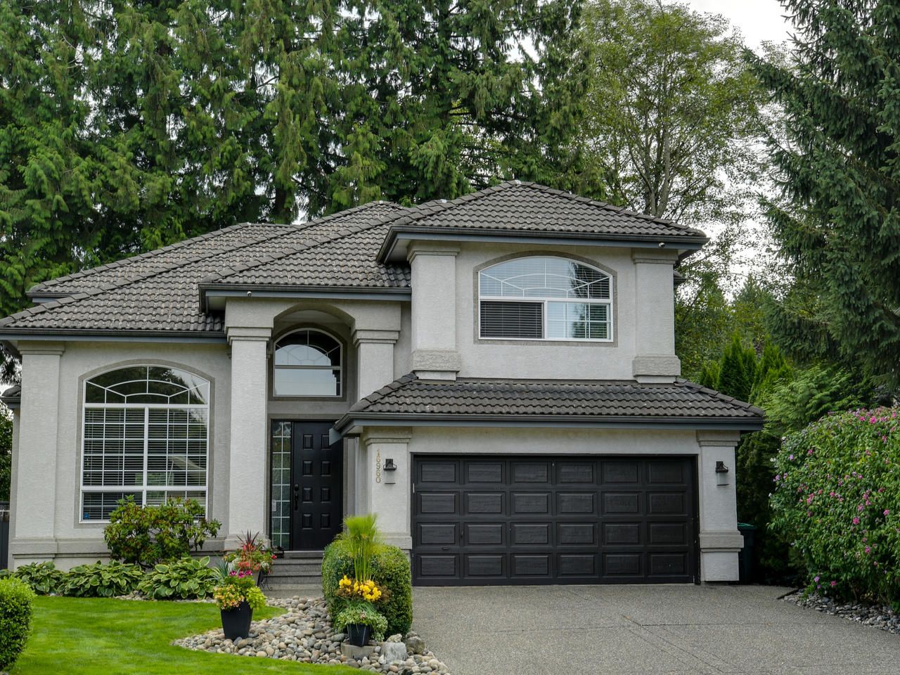 Main Photo: 16960 83 Avenue in Surrey: House for sale : MLS®# R2397234