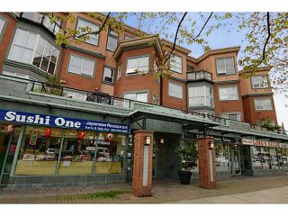Photo 11: # 104 131 W 3RD ST in North Vancouver: Lower Lonsdale Condo for sale in "Seascape" : MLS®# V1024848