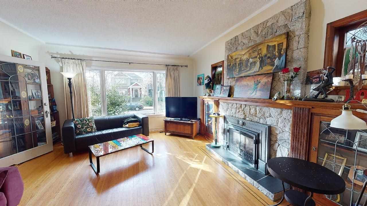 Main Photo: 439 W 22ND Avenue in Vancouver: Cambie House for sale (Vancouver West)  : MLS®# R2552653