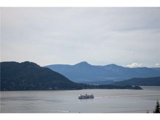 Photo 2: 8543 SEASCAPE CT in West Vancouver: Howe Sound Townhouse for sale in "SEASCAPES" : MLS®# V1011832