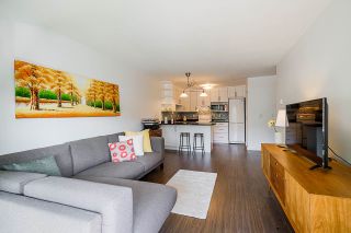 Photo 9: 305 2045 FRANKLIN Street in Vancouver: Hastings Condo for sale in "Harbormount" (Vancouver East)  : MLS®# R2395605