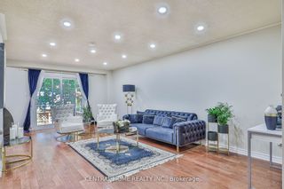 Photo 4: Main 3563 Autumnleaf Crescent in Mississauga: Erin Mills House (2-Storey) for lease : MLS®# W8468812
