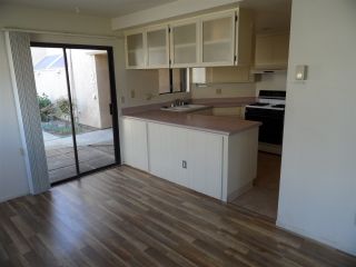Photo 10: UNIVERSITY CITY Condo for sale : 3 bedrooms : 7979 Caminitio Dia #3 in San Diego