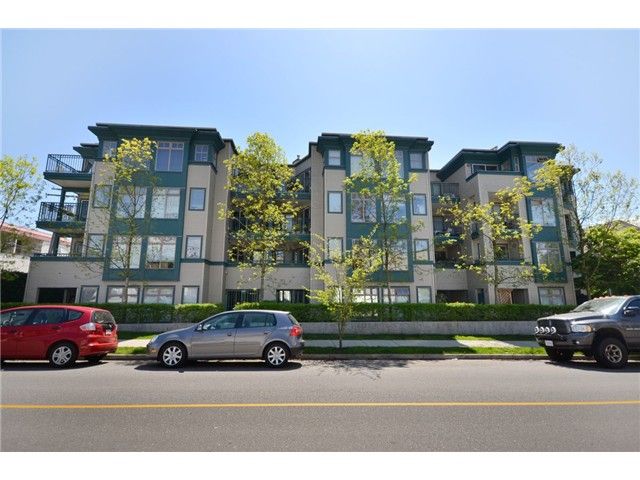 Main Photo: 306 688 E 16TH Avenue in Vancouver: Fraser VE Condo for sale in "VINTAGE EAST SIDE" (Vancouver East)  : MLS®# V950370