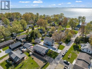 Photo 6: 77 LAKE BEACH ROAD in Amherstburg: House for sale : MLS®# 23008829