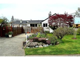Photo 1: 2650 Foul Bay Rd in VICTORIA: SE Camosun House for sale (Saanich East)  : MLS®# 638588