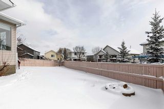 Photo 3: 36 Somerside Bay SW in Calgary: Somerset Detached for sale : MLS®# A2116903