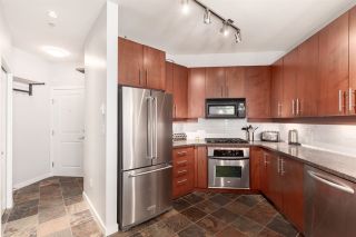 Photo 4: 214 3651 FOSTER Avenue in Vancouver: Collingwood VE Condo for sale in "FINALE" (Vancouver East)  : MLS®# R2389057