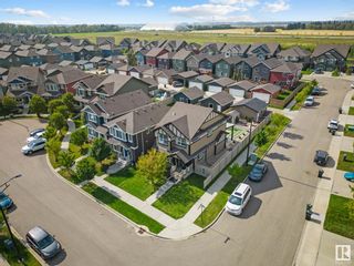 Photo 2: 5444 CRABAPPLE Loop in Edmonton: Zone 53 House for sale : MLS®# E4358300