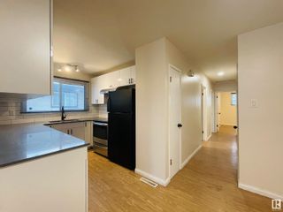 Photo 8: 10824 51 Avenue NW in Edmonton: Zone 15 House Half Duplex for sale : MLS®# E4321006