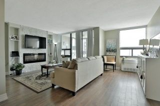Photo 3: 1309 20 Mississauga Valley Boulevard in Mississauga: Mississauga Valleys Condo for sale : MLS®# W3928001