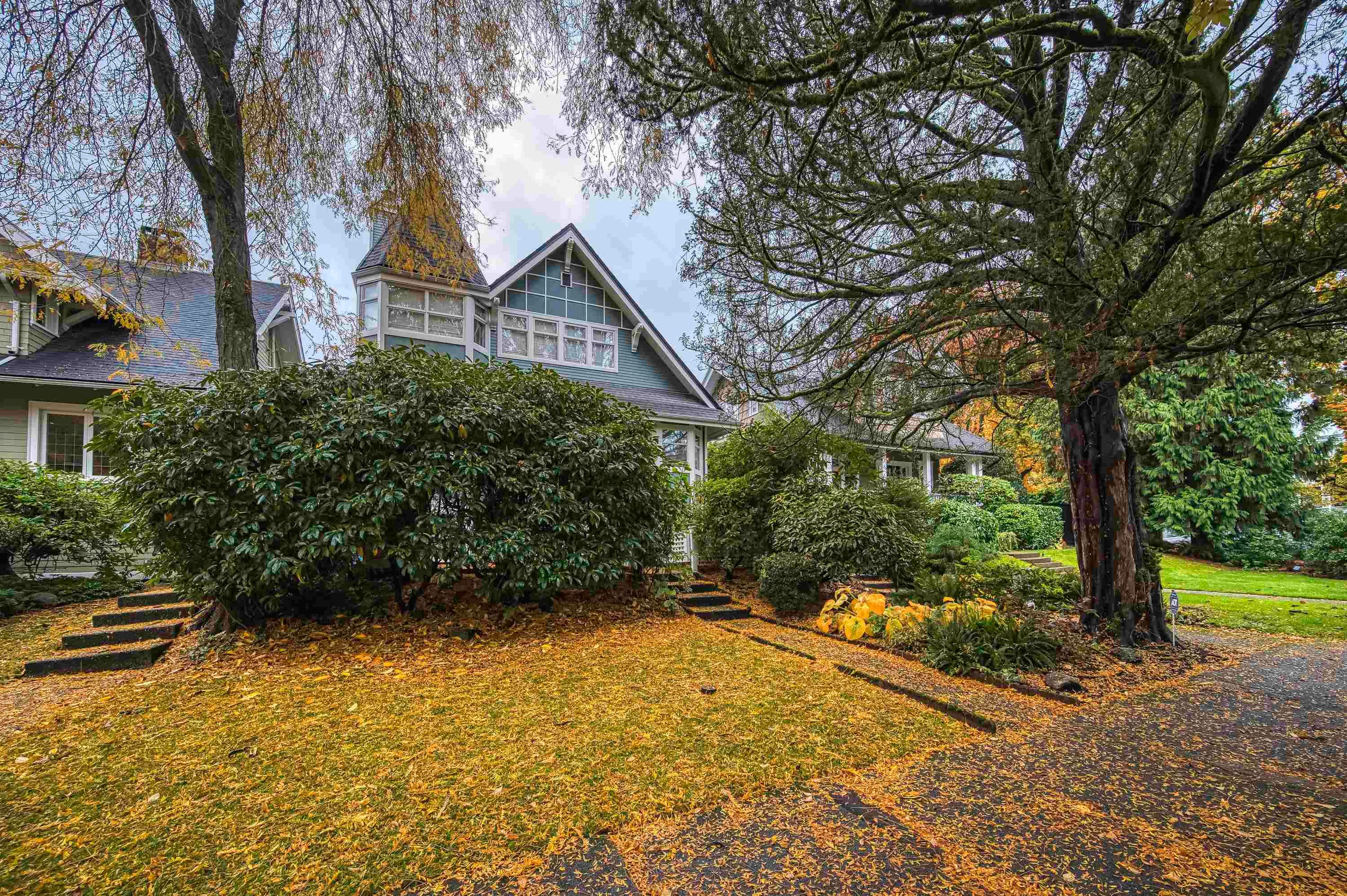 Main Photo: 1984 W 14TH Avenue in Vancouver: Kitsilano Townhouse for sale (Vancouver West)  : MLS®# R2628527