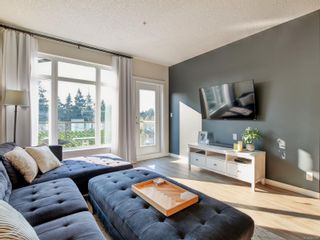 Photo 5: 403 2220 Sooke Rd in Colwood: Co Hatley Park Condo for sale : MLS®# 951383