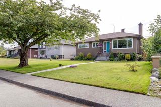 Photo 3: 4636 WESTLAWN Drive in Burnaby: Brentwood Park House for sale (Burnaby North)  : MLS®# R2486421