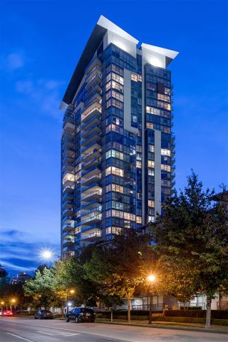 Photo 2: 706 5611 GORING STREET in Burnaby: Central BN Condo for sale (Burnaby North)  : MLS®# R2493285