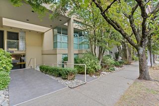 Photo 1: 1 1071 W 7TH Avenue in Vancouver: Fairview VW Condo for sale (Vancouver West)  : MLS®# R2805737