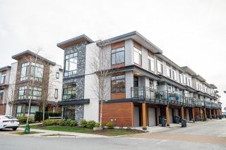 Photo 6: 187 16488 64 Avenue in Surrey: Cloverdale BC Townhouse for sale in "Harvest at Bose Farms" (Cloverdale)  : MLS®# R2759249