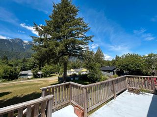 Photo 13: 41935 BIRKEN Road in Squamish: Brackendale House for sale : MLS®# R2784399