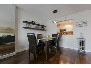 Photo 5: 705 2288 PINE Street in Vancouver: Fairview VW Condo for sale in "THE FAIRVIEW" (Vancouver West)  : MLS®# V1142280