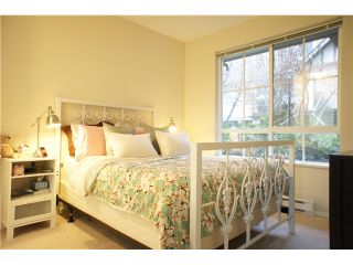Photo 8: 34 7088 17TH Avenue in Burnaby: Edmonds BE Townhouse for sale in "SOUTHBOROUGH" (Burnaby East)  : MLS®# V865203