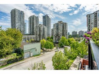 Photo 16: 207 813 AGNES Street in New Westminster: Downtown NW Condo for sale in "NEWS" : MLS®# R2454449