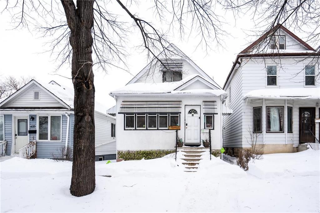 Main Photo: 629 St John's Avenue in Winnipeg: North End Residential for sale (4C)  : MLS®# 202302574