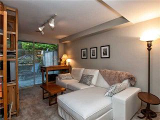 Photo 8: 3916 INDIAN RIVER Drive in North Vancouver: Indian River Townhouse for sale in "HIGHGATE TERRACE" : MLS®# V978579