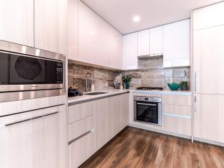 Photo 10: 3909 1888 GILMORE Avenue in Burnaby: Brentwood Park Condo for sale in "Triomphe" (Burnaby North)  : MLS®# R2577572