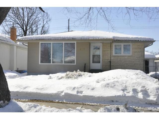 Main Photo: 606 Edison Avenue in WINNIPEG: North Kildonan Residential for sale (North East Winnipeg)  : MLS®# 1304883