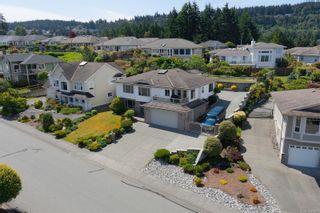Photo 3: 5023 Vista View Cres in Nanaimo: Na North Nanaimo House for sale : MLS®# 906925