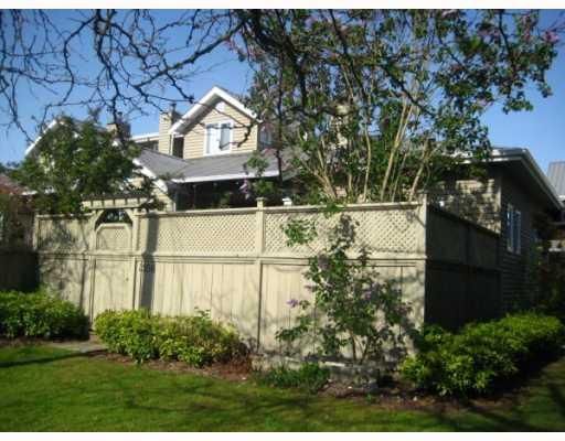 Main Photo: 1558 BOWSER Avenue in North Vancouver: Norgate Townhouse for sale in "ILLAHEE" : MLS®# V803021