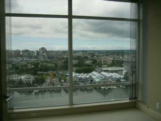 Photo 7: 2301 428 BEACH CR in Vancouver: False Creek North Condo for sale in "KING'S LANDING" (Vancouver West)  : MLS®# V604755