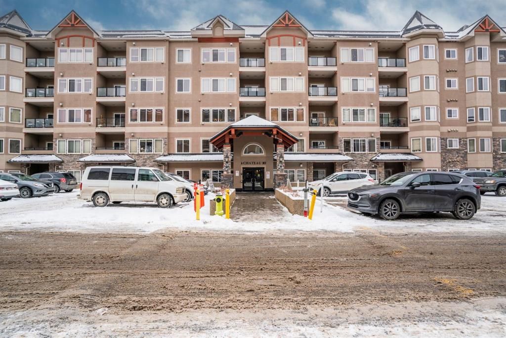 Main Photo: 323 10 Discovery Ridge Close SW in Calgary: Discovery Ridge Apartment for sale : MLS®# A2106034
