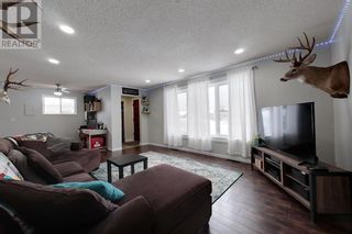 Photo 5: 712 3 Avenue NW in Slave Lake: House for sale : MLS®# A1189443