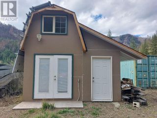 Photo 4: 2587 Green Mountain Road in Penticton: House for sale : MLS®# 10310070