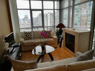 Photo 3: The Sterling: 1806 1050 SMITHE STREET in West End - Vancouver: Number of Units: 129 Condo for sale in "THE STERLING" (Vancouver West)  : MLS®# R2293269
