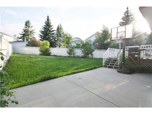 Photo 19: Photos: 120 SANDERLING Close NW in CALGARY: Sandstone Residential Detached Single Family for sale (Calgary)  : MLS®# C3624278