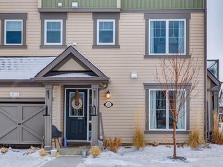 Photo 2: 100 WINDSTONE Link SW: Airdrie House for sale : MLS®# C4163844