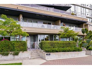 Photo 1: 107 8 SMITHE MEWS Mews in Vancouver: Yaletown Townhouse for sale in "THE FLAGSHIP" (Vancouver West)  : MLS®# V1075648