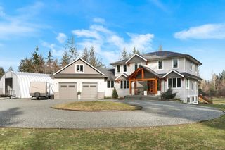 Photo 4: 2060 June Rd in Courtenay: CV Courtenay North House for sale (Comox Valley)  : MLS®# 896153