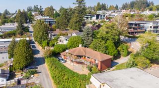 Photo 11: 15548 ROYAL Avenue: White Rock House for sale in "Central White Rock" (South Surrey White Rock)  : MLS®# R2724386